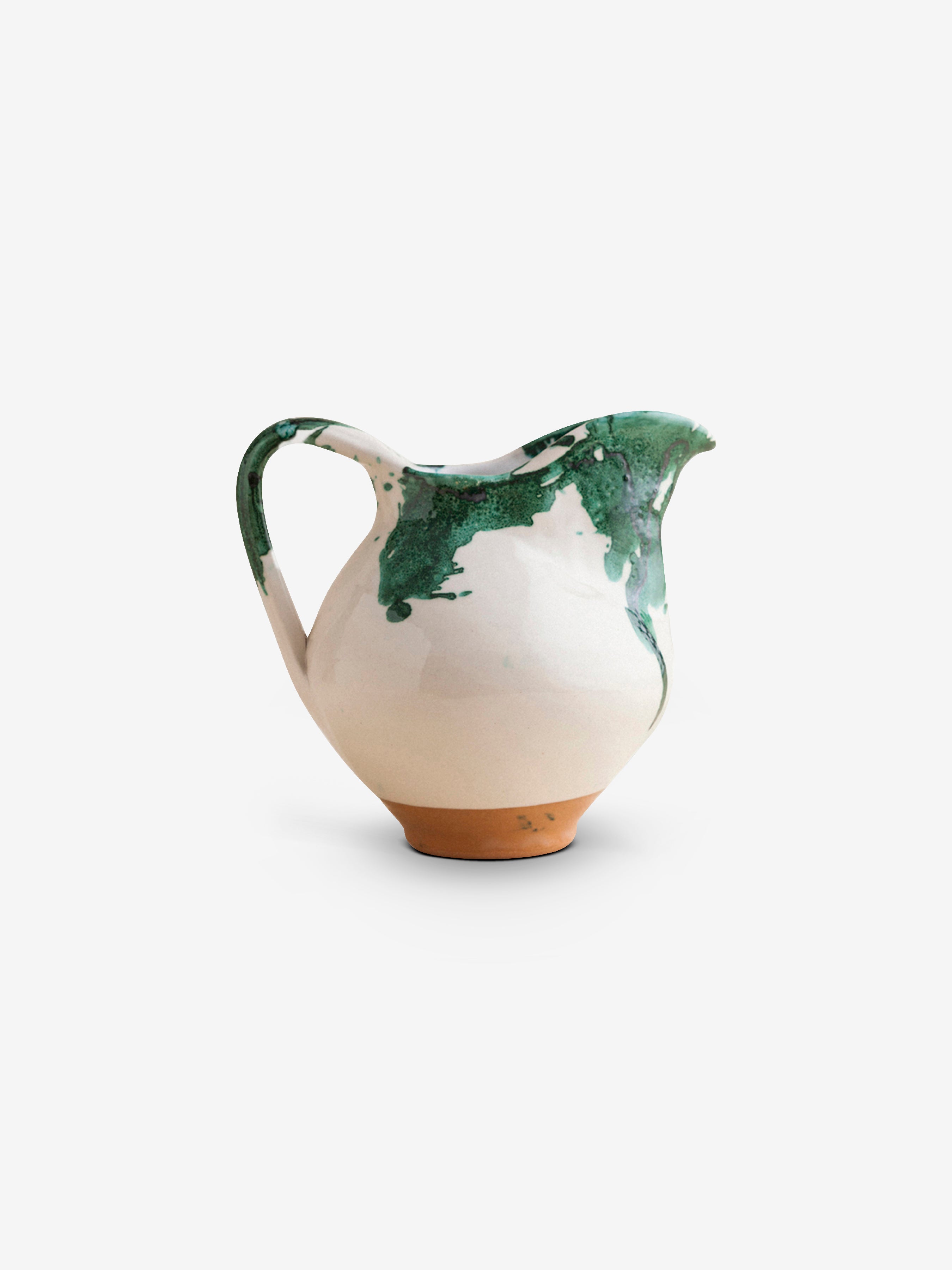 http://www.monc13.com/cdn/shop/files/Montegranaro_CeramicWinePitcher_1-lookbook.jpg?v=1702313012